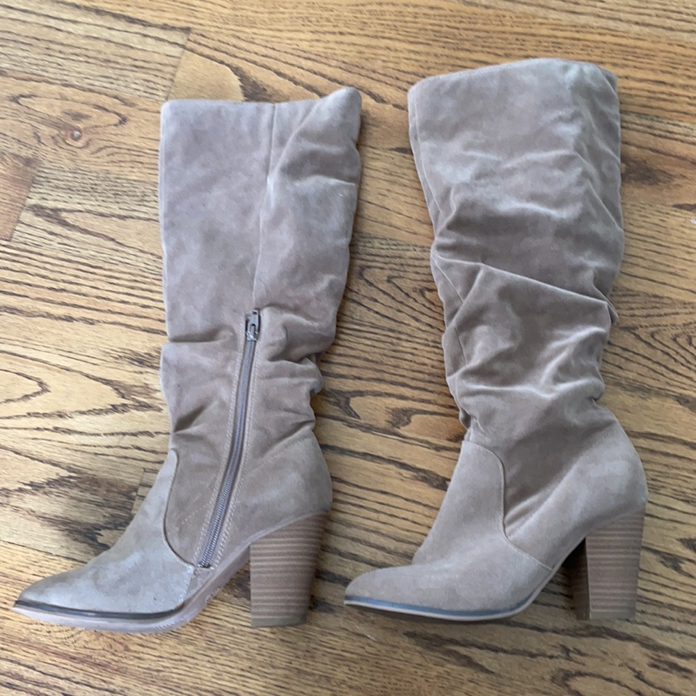 Universal Thread Boots